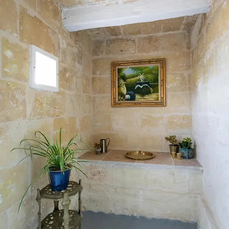 Ivory Rooftop Terrace In Valletta *